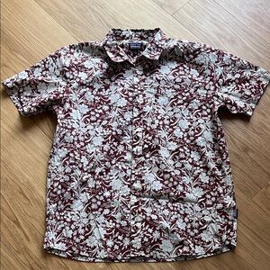 Patagonia Men’s Go To Lightweight Floral Button-Up Shirt  - Maroon & White L